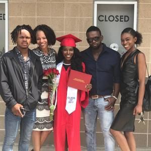 Meet your Posher, Yolanda